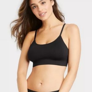 ✨NEW✨ Target Auden Black Seamless Bralette Black M